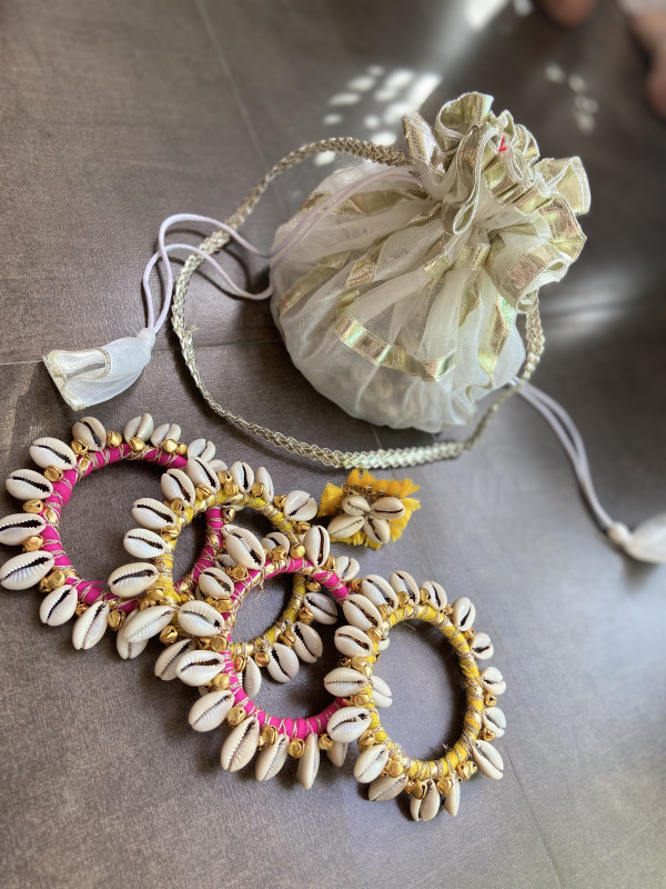 Shell + Ghungroo Bangles